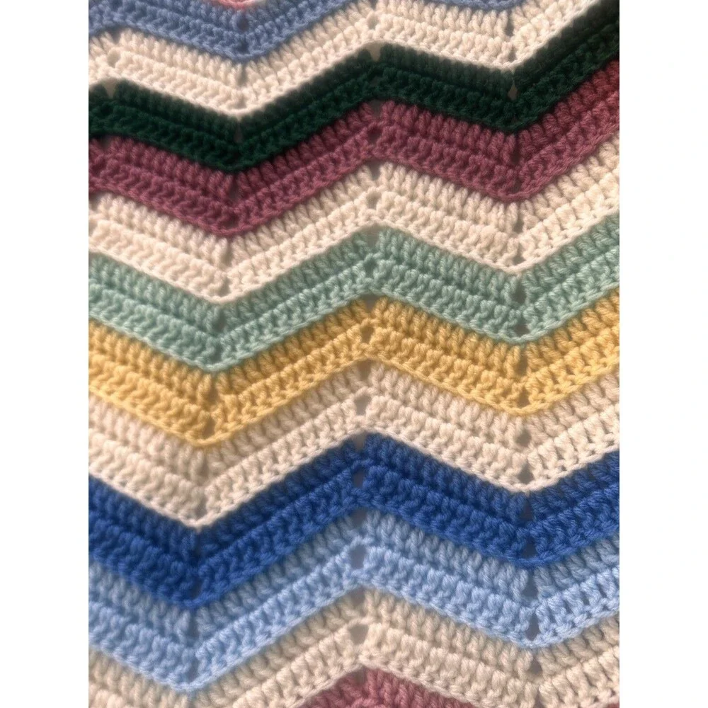 Vintage Multicolor Afghan Throw Blanket 64x80 Home decor Bedroom Living room